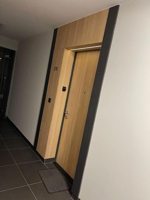 Forum Wola Fine Apartment Varsovia Exterior foto