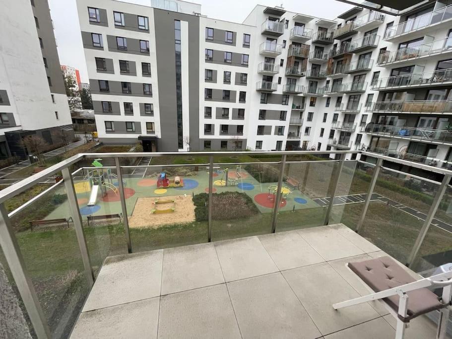 Forum Wola Fine Apartment Varsovia Exterior foto
